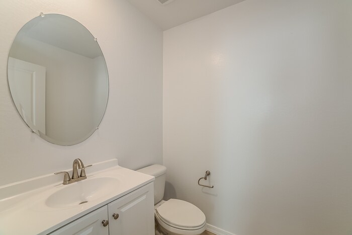 Building Photo - 8126 W Agora Ln