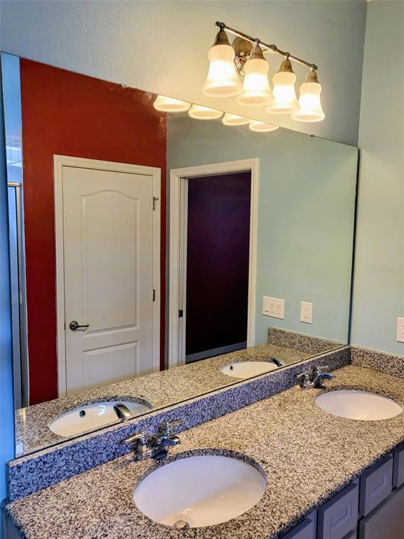 Building Photo - 5338 Fallen Leaf Dr