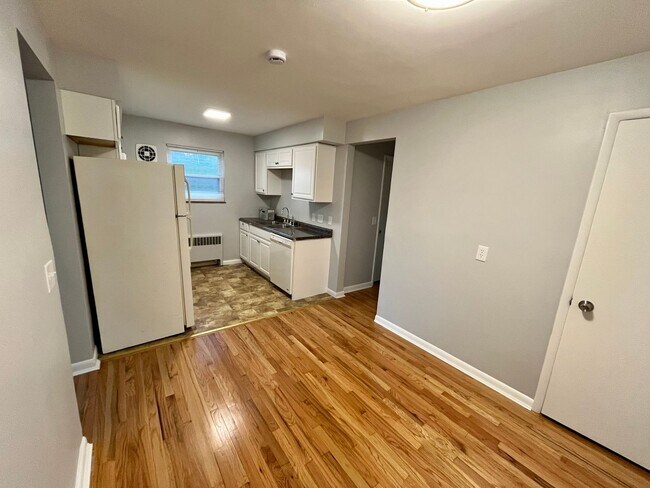 Primary Photo - 2739 Lafeuille Ave