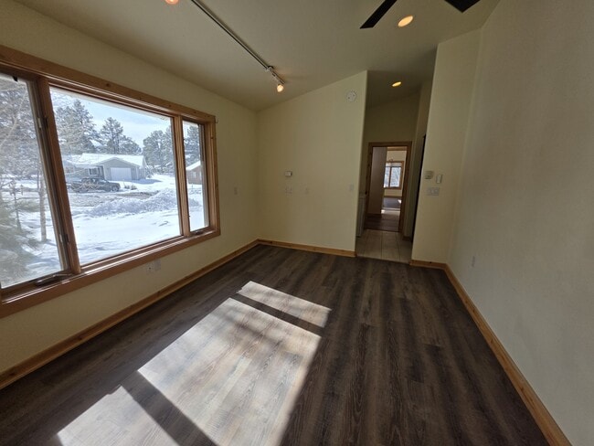 Building Photo - 65 Bunker Ct