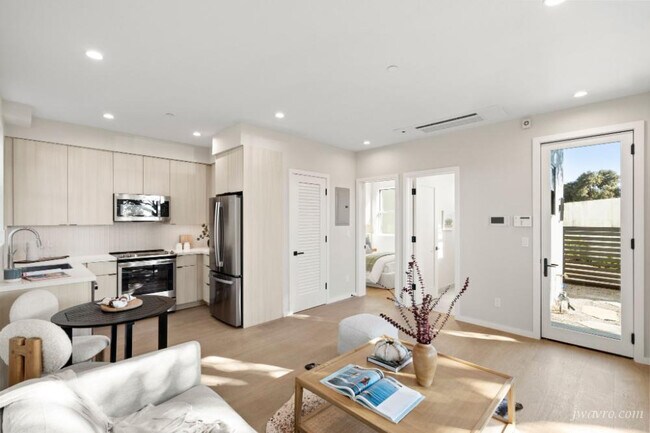 Building Photo - 255 Gellert Dr