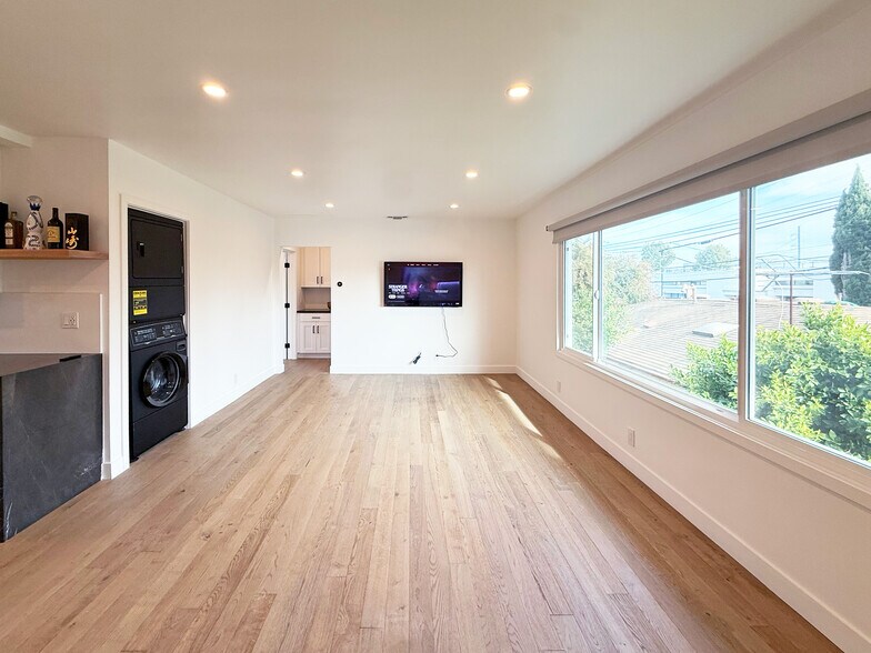 Building Photo - 1756 Franklin St