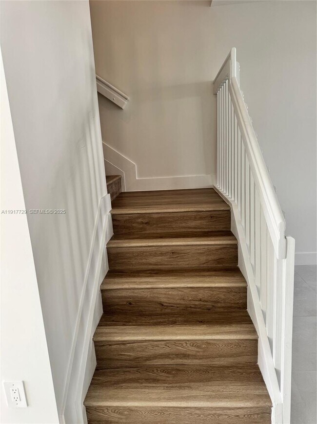 Building Photo - 18948 SW 344th Ter