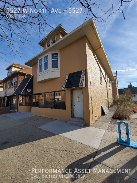 Building Photo - Gorgeous Washington Heights Studio