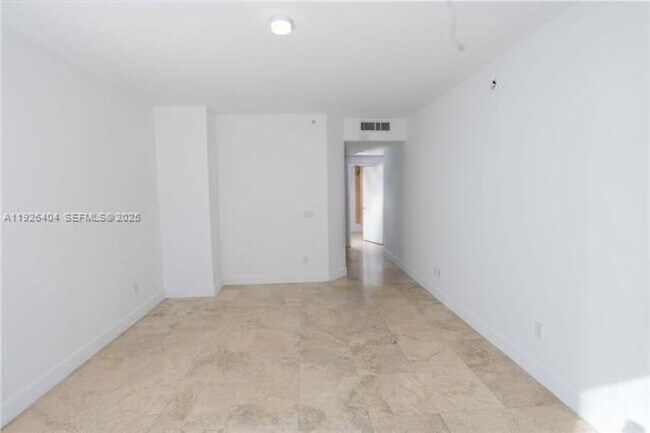 Building Photo - 4779 Collins Ave