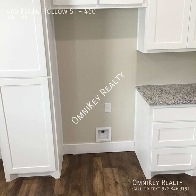 Building Photo - 460 Pecan Hollow St