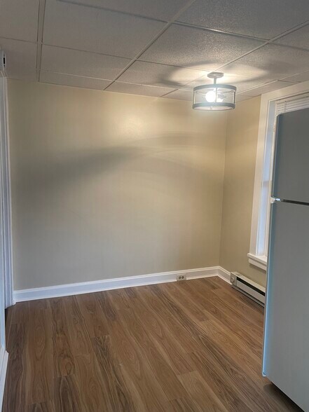 Building Photo - 42 Ann St