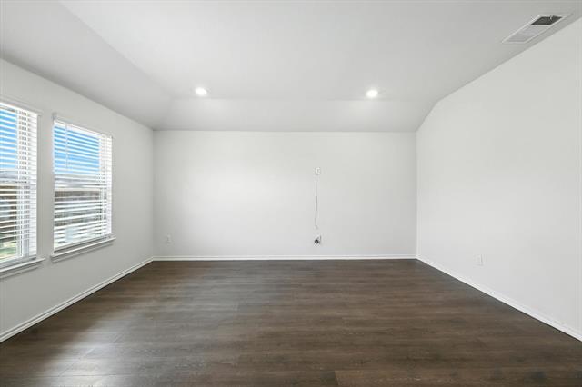 Building Photo - 11112 W Pond Dr