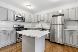 Building Photo - 1611 W Juneway Ter