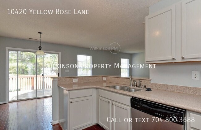 Building Photo - 10420 Yellow Rose Ln