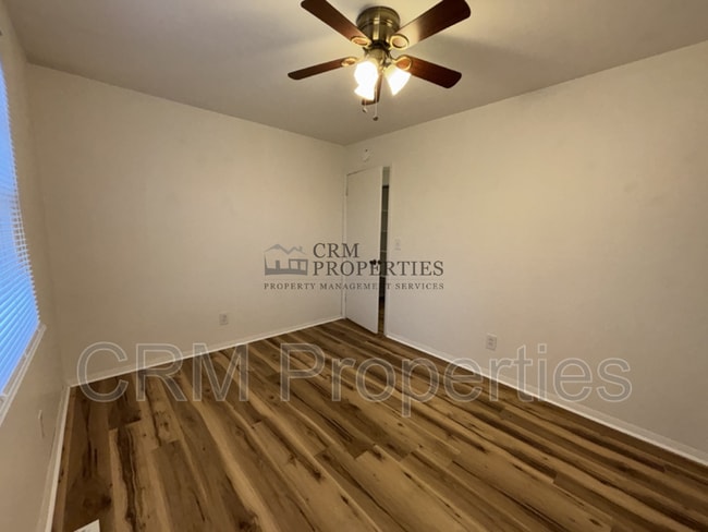 Building Photo - 811 Miami Blvd