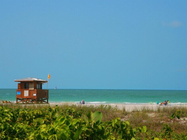 Building Photo - 1511 Gulf of Mexico Dr