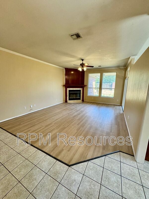 Building Photo - 8413 NW 77th St
