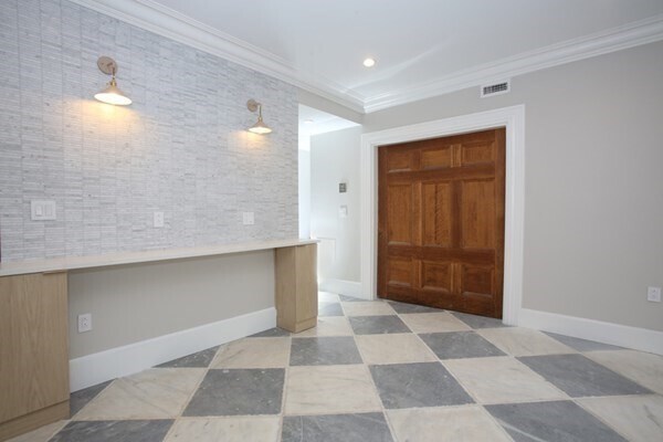 Building Photo - 15 Lanark Rd