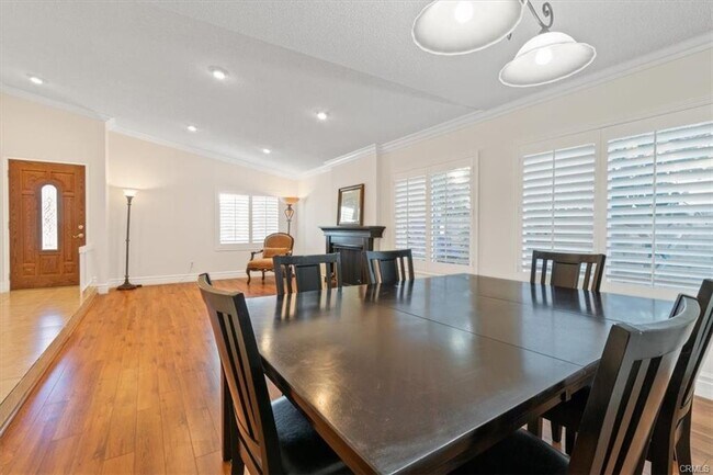 Building Photo - 14915 W San Fernando Mission Blvd