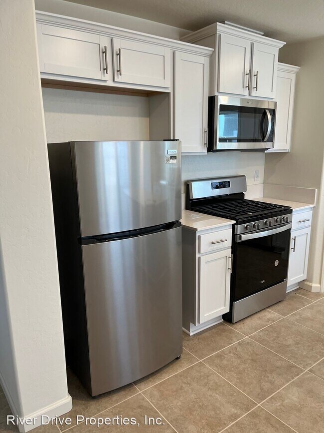 Building Photo - 5 br, 3 bath House - 707 Jessie Drive