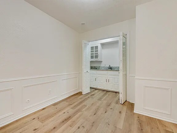 Building Photo - 1700 Prestonwood Dr