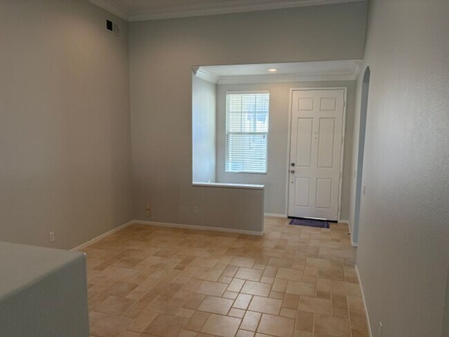 Building Photo - 37771 Spruce Ct