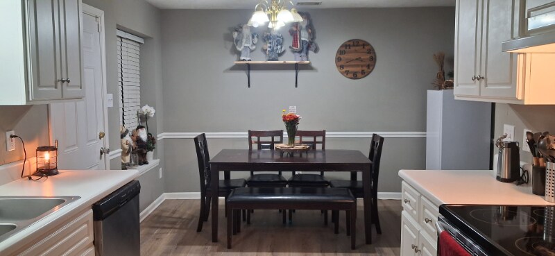 Building Photo - 4717 E Creek Mill Ct