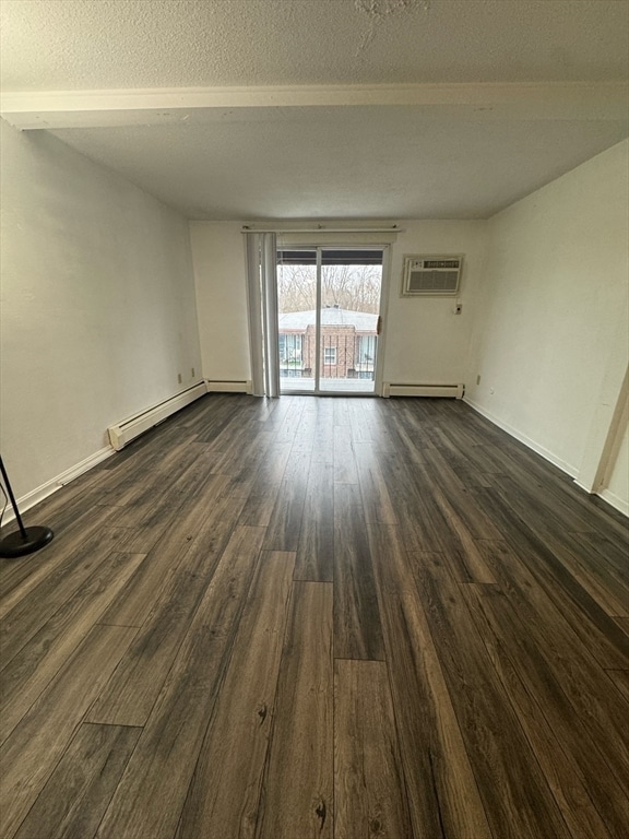 Building Photo - 668 Robbins Ave