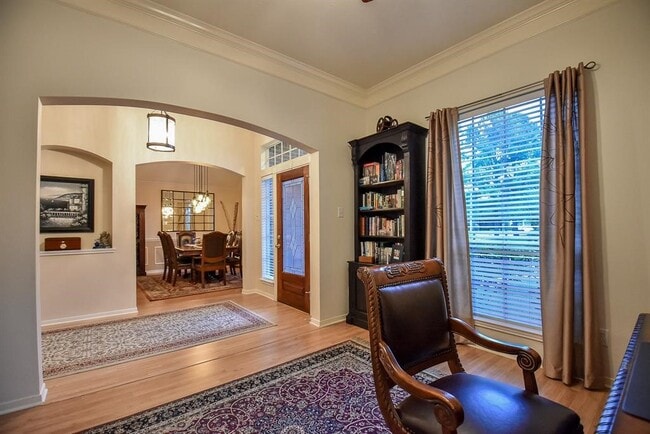 Building Photo - 18415 Little Fawn Dr