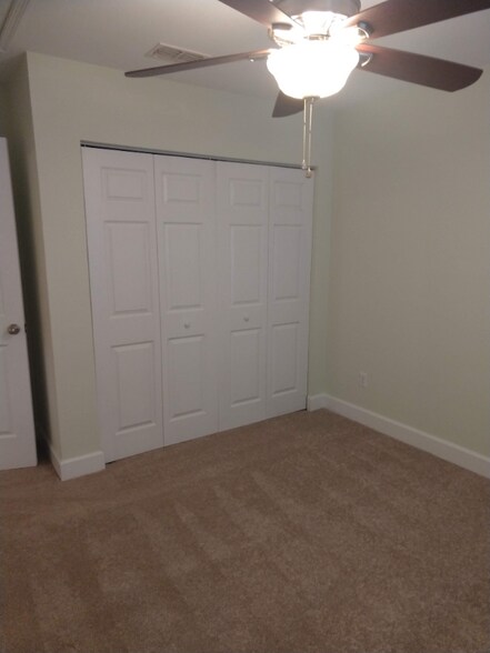 Building Photo - 1224 Stearns St