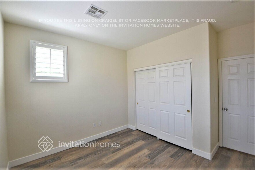 Building Photo - 10100 Crest Brook Pl