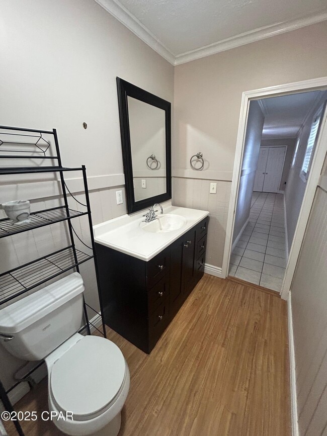 Building Photo - 16238 E Lullwater Dr