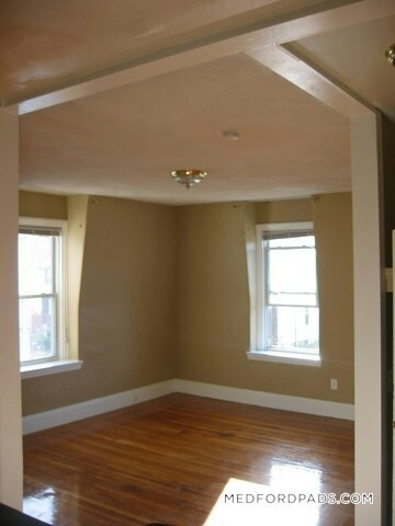 Building Photo - 157 Winthrop St