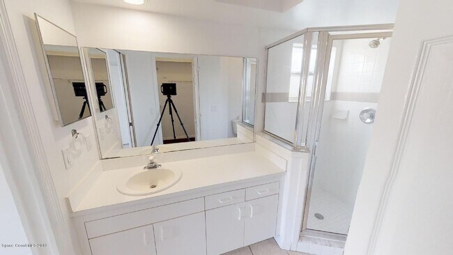 Building Photo - 8011 Bracken Ln