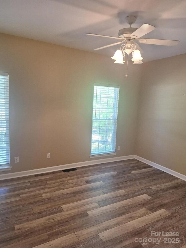 Building Photo - 2505 Green Point Ct