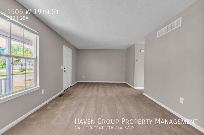 Building Photo - 1505 W 19th St