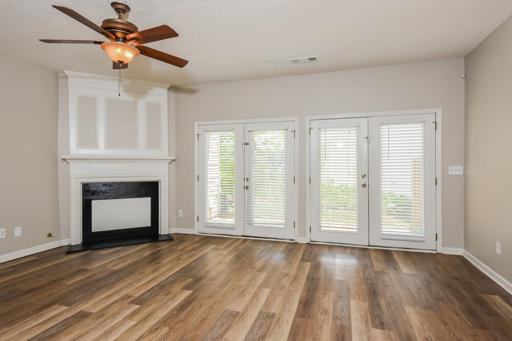 Building Photo - 23 Highoak Dr