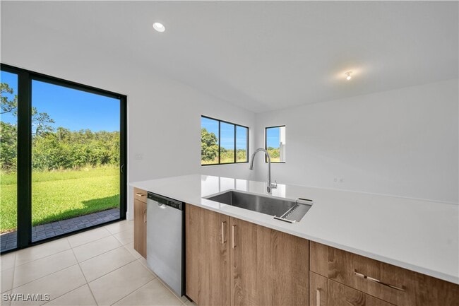 Building Photo - 5832 Agostino Way