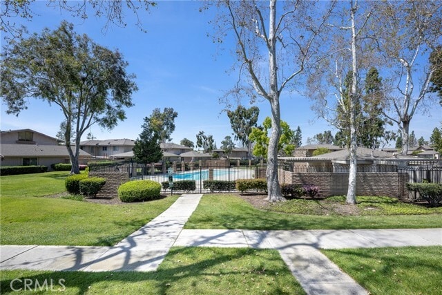 Building Photo - 245 Doverfield Dr