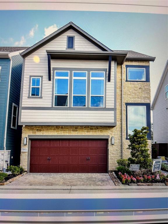 Building Photo - 10914 Brambling Wood Dr