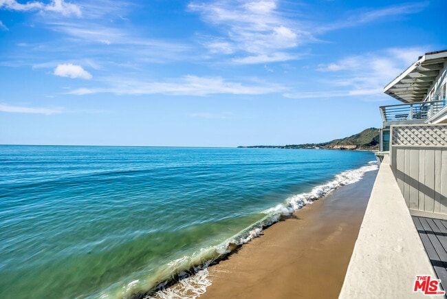 Building Photo - 25330 Malibu Rd