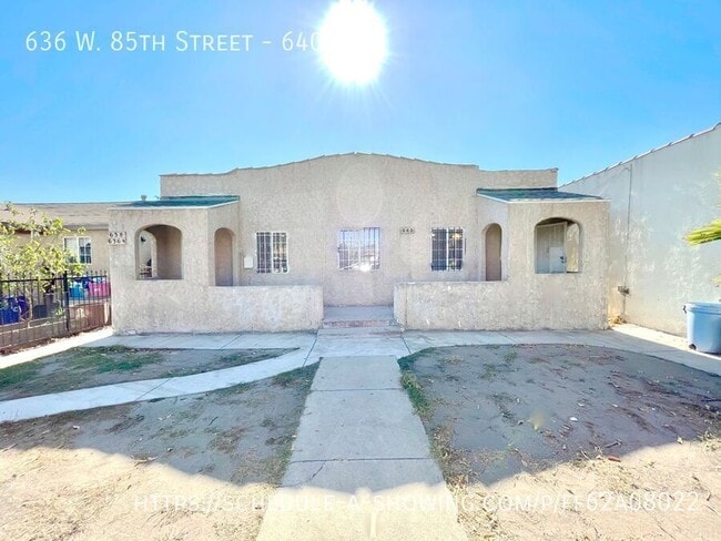 Building Photo - 636 W 85th St