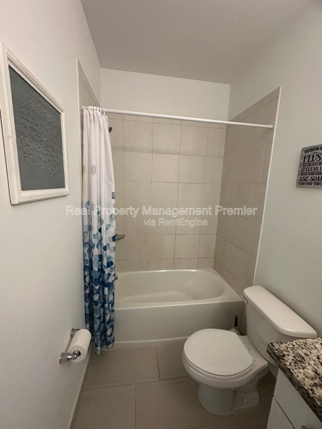 Building Photo - 11718 Ct-13