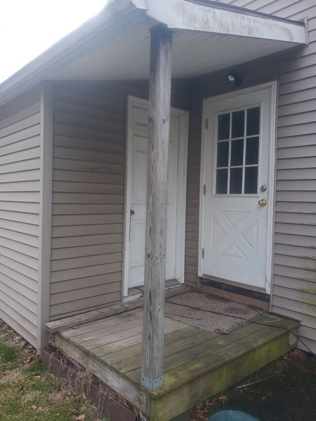 Building Photo - 663 Florida Ave