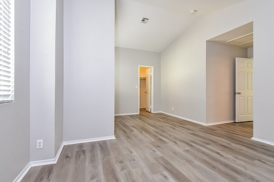 Building Photo - 3705 Copper Keg Ct