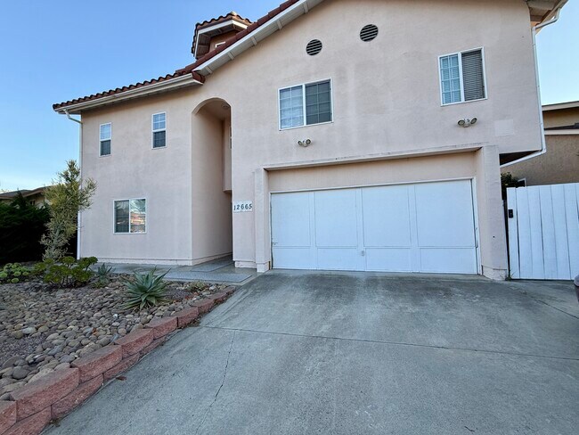 Building Photo - 12665 Sundance Ave