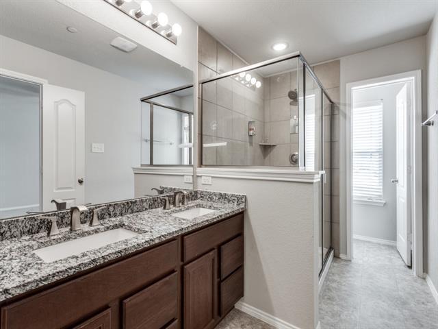 Building Photo - 3405 Cricket Dr