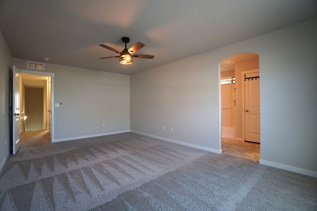 Building Photo - 3254 Thunderchief Hts