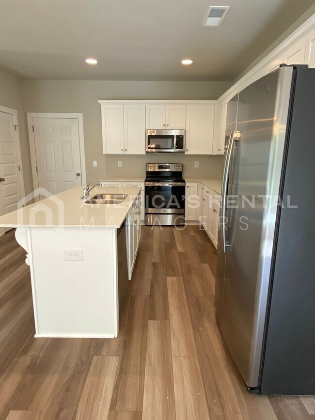 Building Photo - DEPOSIT PENDING!!! - Home for Rent in Odenville, AL! Available to View Now!