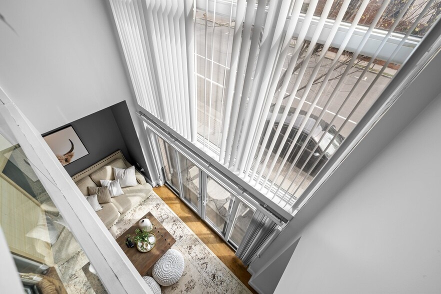 Building Photo - 444 S Blount St