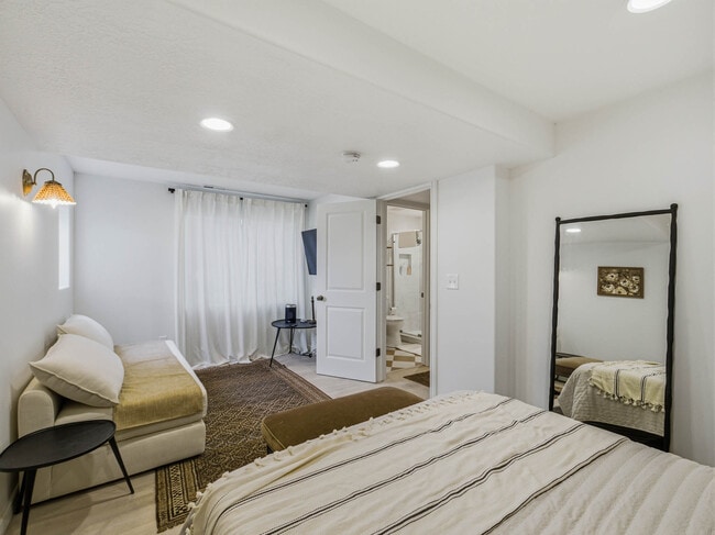 Building Photo - 4887 E Willowbrooke Cir