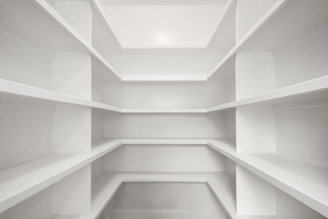 Building Photo - 4150 Primrose Dr