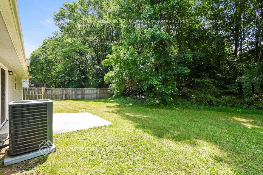 Building Photo - 3080 Palomino Dr