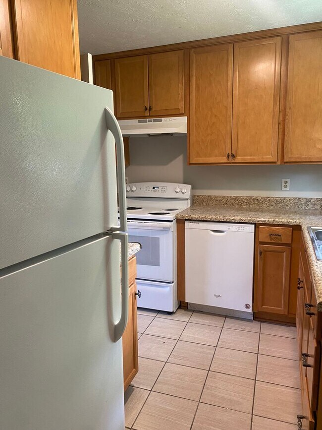 Building Photo - 6501-A Tannen Ct